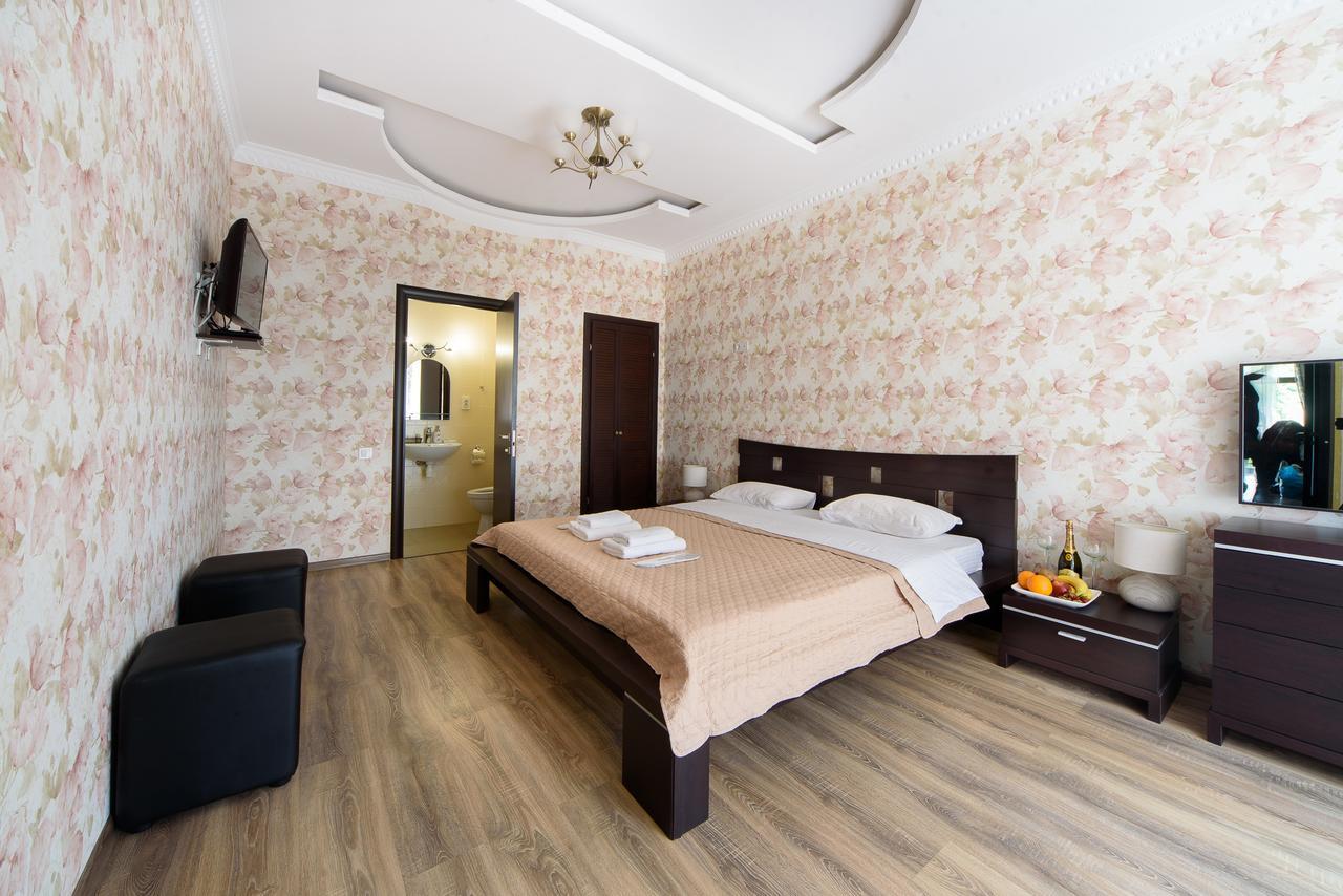 Hotel Fusion Odesa Exterior photo