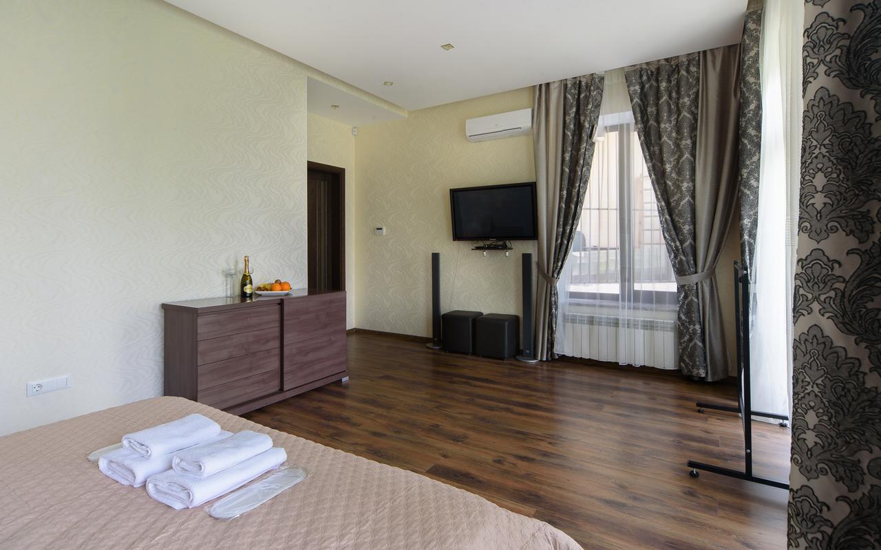 Hotel Fusion Odesa Exterior photo