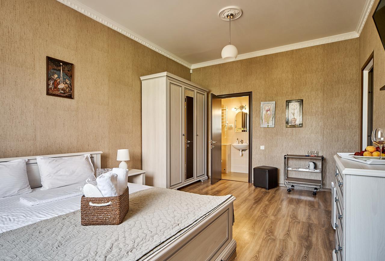 Hotel Fusion Odesa Exterior photo